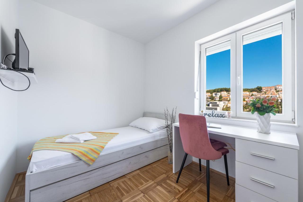 Ana & Mia Apartment ドゥブロブニク エクステリア 写真